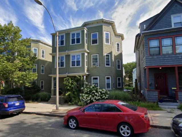4 bedroom, Somerville MA 02144 LS98396566
