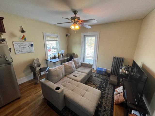 4 bedroom, Somerville MA 02144 LS98397273