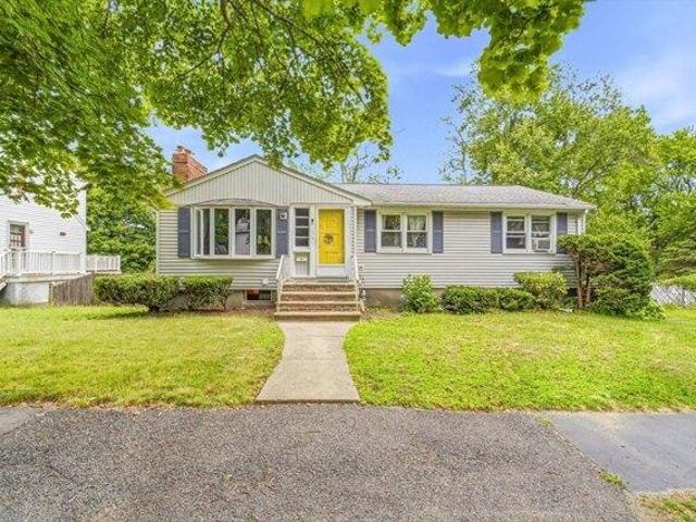 4 bedroom, Saugus MA 01906 105550275