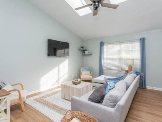 4 bedroom, Savannah GA 31410 LS105621376