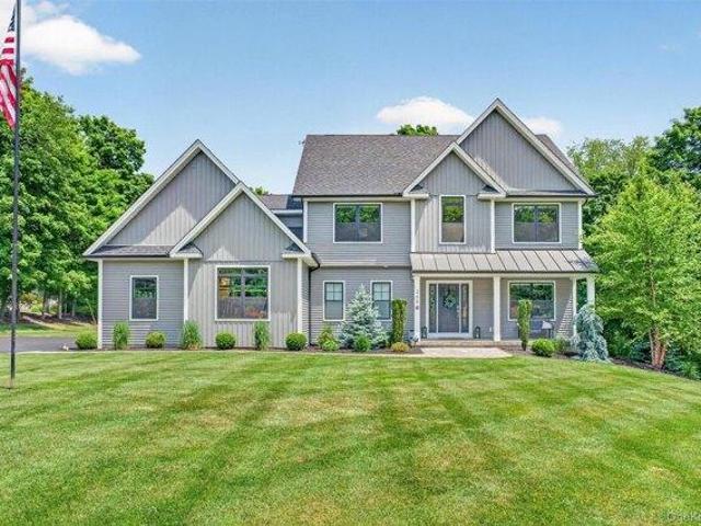 4 bedroom, Salisbury Mills NY 12577 105291015