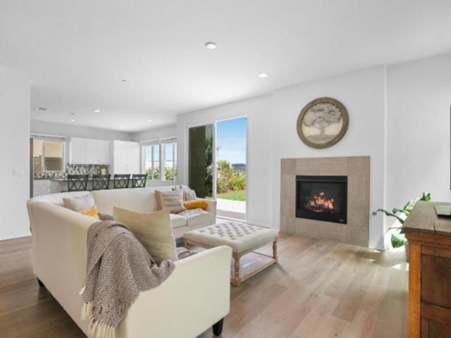 4 bedroom, San Diego CA 92120 LS105734818