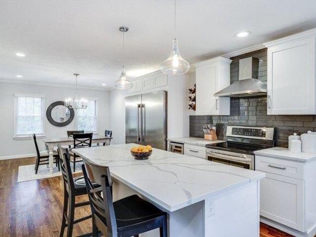 4 bedroom, Sandwich MA 02537 105107319