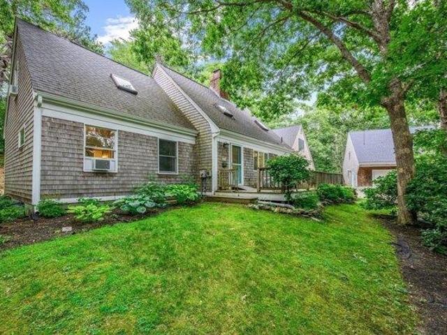 4 bedroom, Sandwich MA 02563 105587329