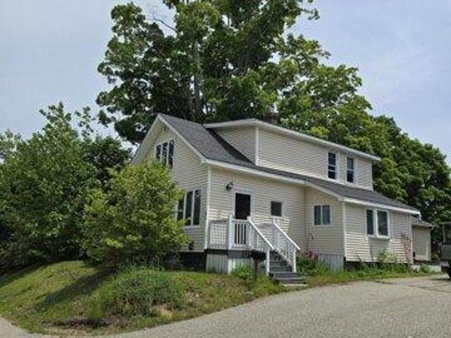 4 bedroom, Sanford ME 04073 105634027