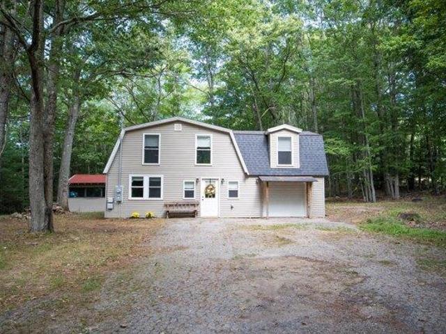 4 bedroom, Sanford ME 04083 105587846