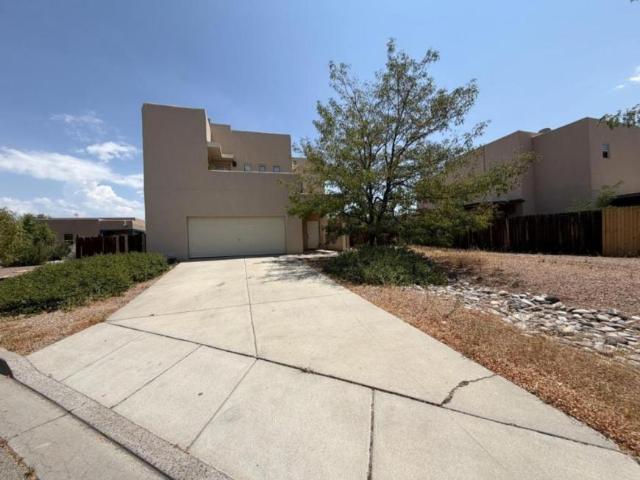 4 bedroom, Santa Fe NM 87507 105043933