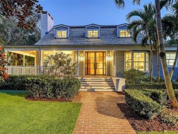 4 bedroom, Sarasota FL 34239 102795060