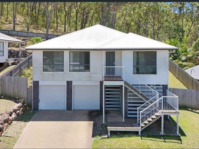 4 Bedroom House Sarina Queensland 96267767