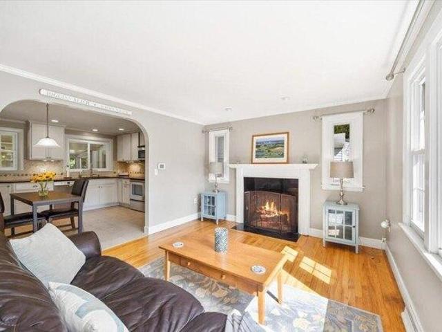 4 bedroom, Scarborough ME 04074 105871456