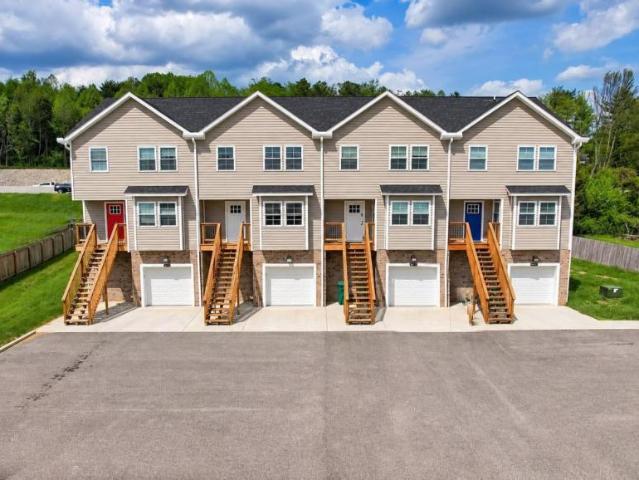 4 bedroom, Scott Depot WV 25560 105969156