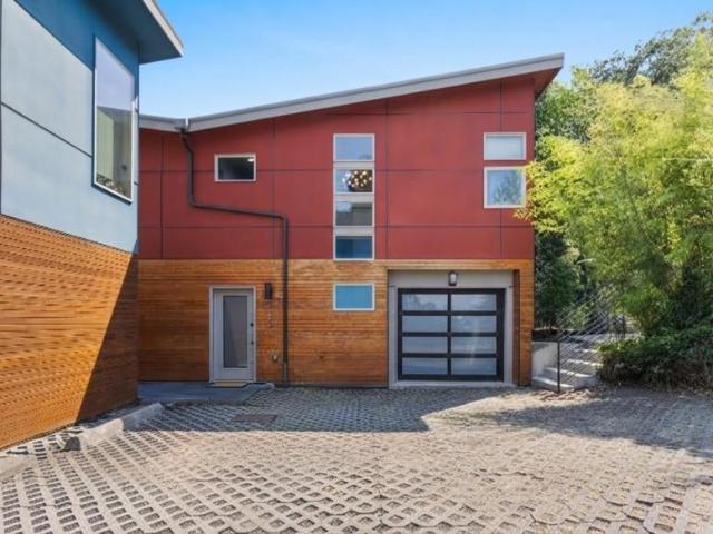 4 bedroom, Seattle WA 98144 105848627