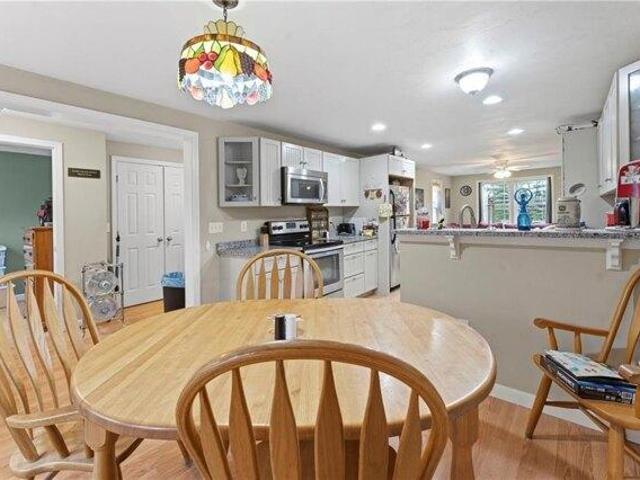 4 bedroom, Seekonk MA 02771 104851709