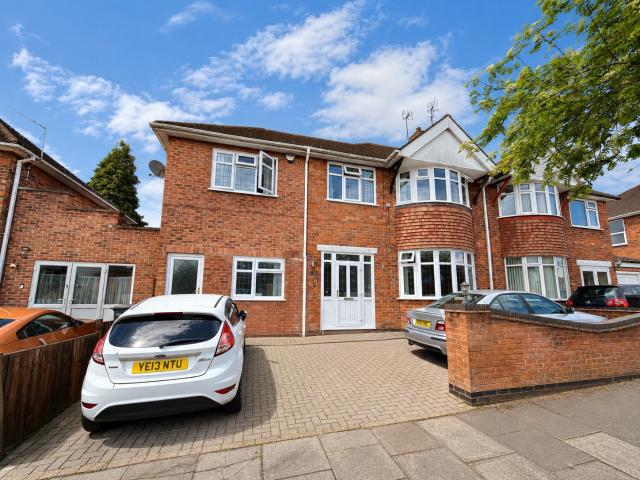 4 Bedroom Semi Detached to rent on Wintersdale Road LE5. Ref: BMEST_004239