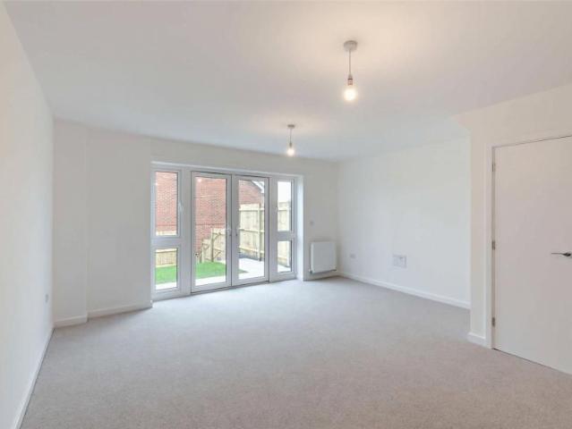 4 bedroom semi detached to rent Glenister Way, St. Leonards on Sea, East Sussex, TN37