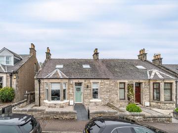 4 bedroom semi detached villa house for sale
