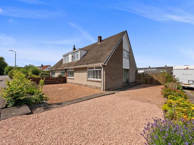 4 bedroom semi detached villa house for sale