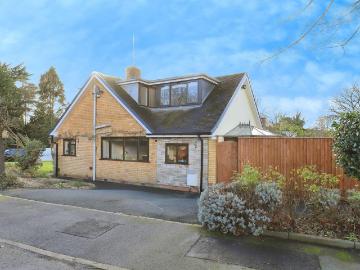 4 bedroom semi detached bungalow for sale