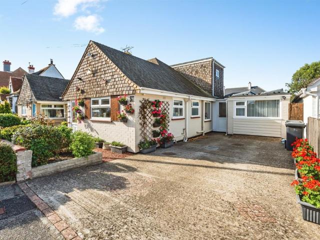 4 bedroom semi detached bungalow for sale