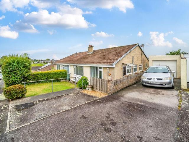 4 bedroom semi detached bungalow for sale
