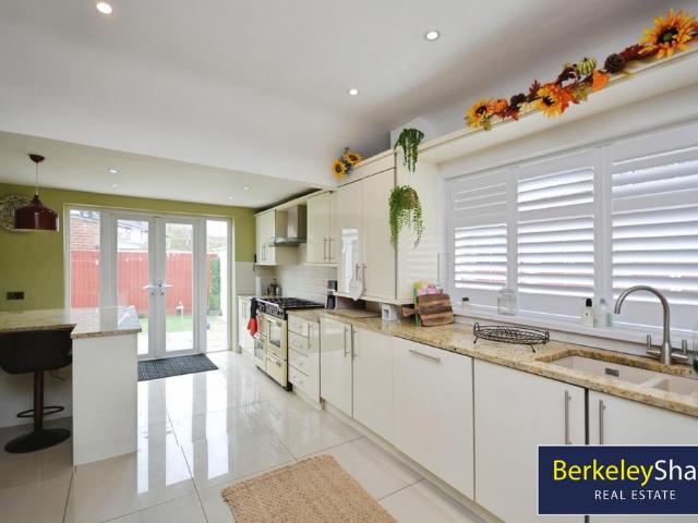 4 bedroom semi detached bungalow for sale