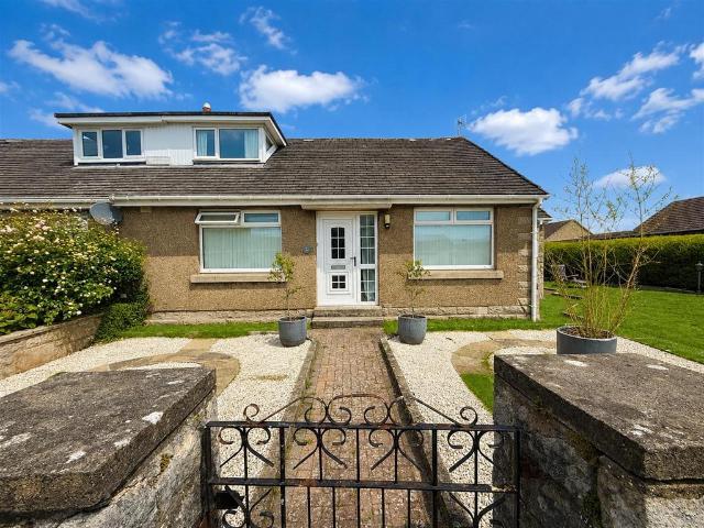 4 bedroom semi detached bungalow for sale