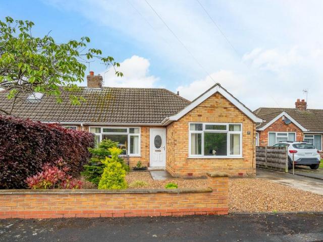 4 bedroom semi detached bungalow for sale