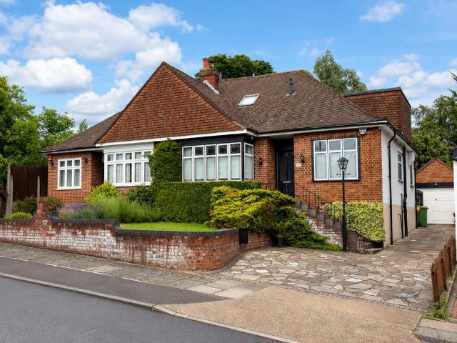 4 bedroom semi detached bungalow for sale