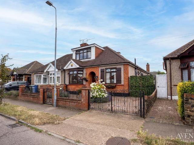 4 bedroom semi detached bungalow for sale