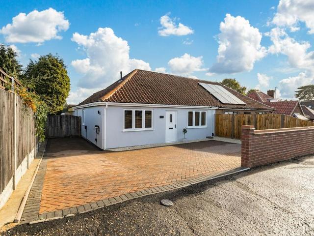 4 bedroom semi detached bungalow for sale