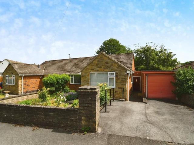 4 bedroom semi detached bungalow for sale