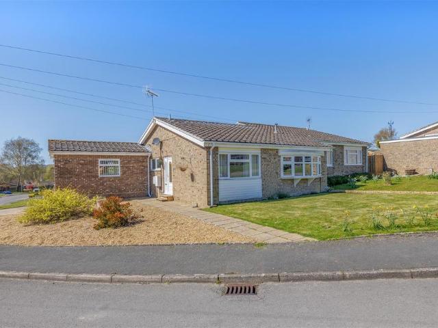 4 bedroom semi detached bungalow for sale