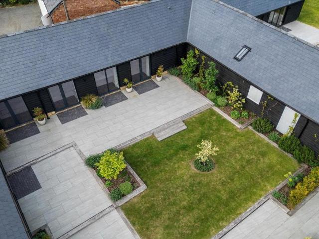 4 bedroom property for sale