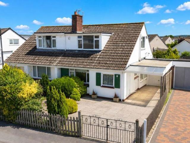 4 bedroom semi detached bungalow for sale