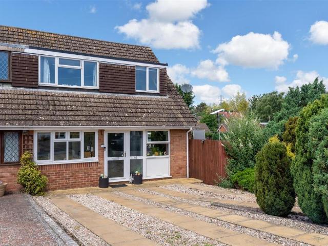 4 bedroom semi detached bungalow for sale