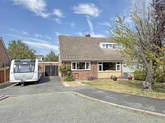 4 bedroom semi detached bungalow for sale
