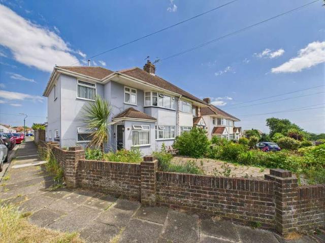 4 Bedroom Semi Detached House
