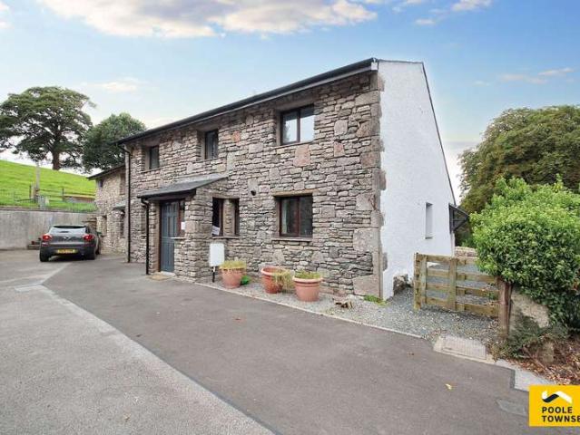 4 Bedroom Semi Detached House