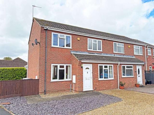 4 Bedroom Semi Detached House