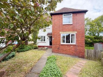 4 Bedroom Semi Detached House