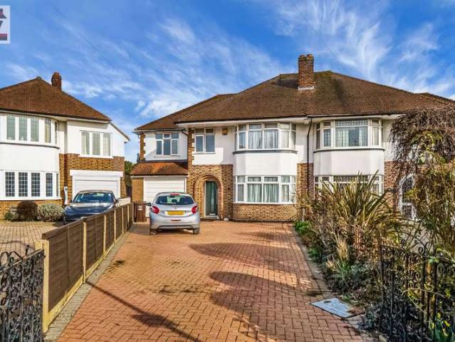 4 Bedroom Semi Detached House