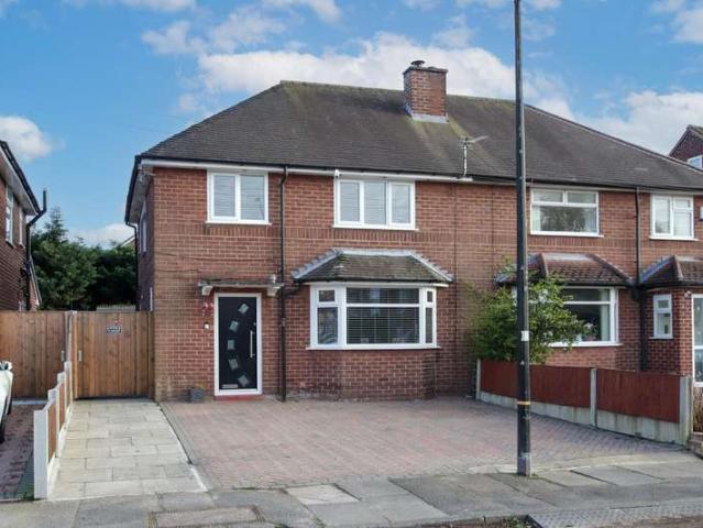 4 Bedroom Semi Detached House