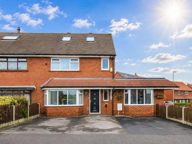 4 Bedroom Semi Detached House