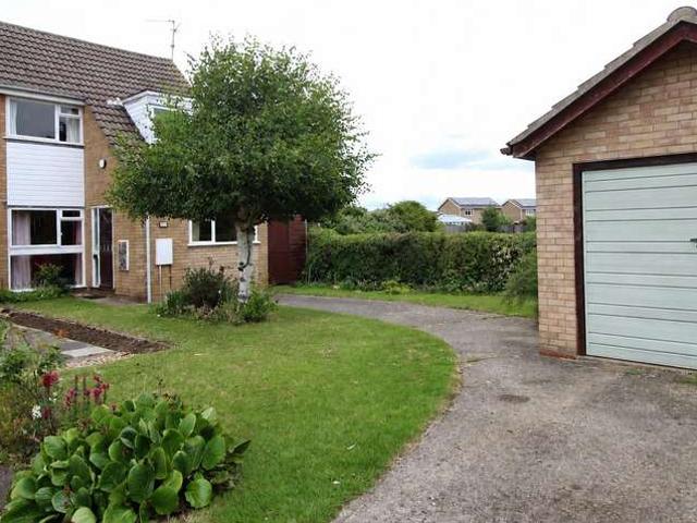 4 Bedroom Semi Detached House
