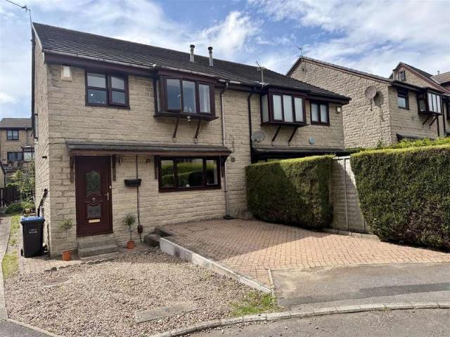 4 Bedroom Semi Detached House