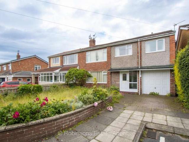 4 Bedroom Semi Detached House