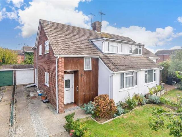 4 Bedroom Semi Detached House