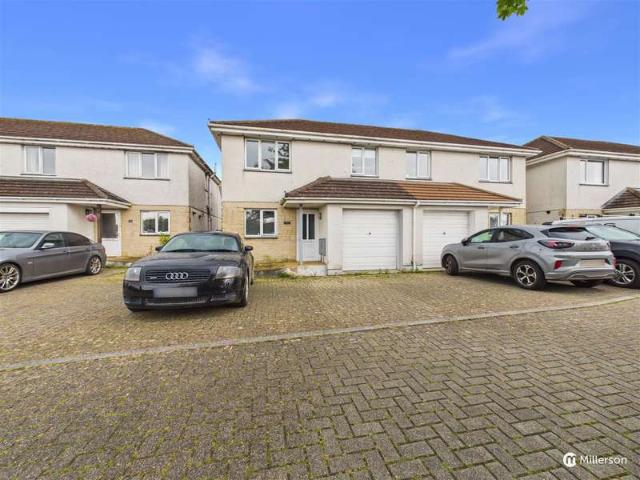 4 Bedroom Semi Detached House