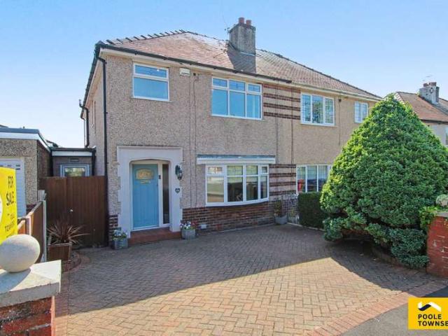 4 Bedroom Semi Detached House