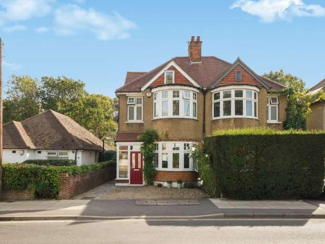 4 Bedroom Semi Detached House
